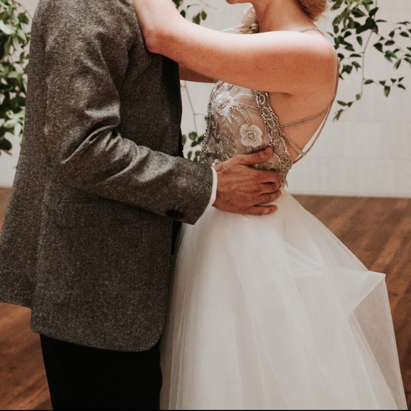 Hayley Paige Georgie Wedding Dress - Picture 8 of 10